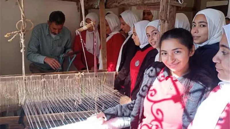 ورش لتدريب شباب فوة على تصنيع الكليم اليدوي بكفر الشيخ