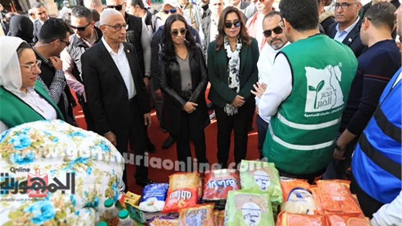 وزيرة التنمية المحلية تتفقد المدينة الشبابية بالعريش
