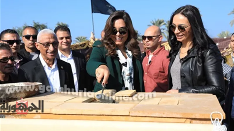 وزيرة التنمية المحلية تشارك في وضع حجر أساس أرض المعارض بالعريش
