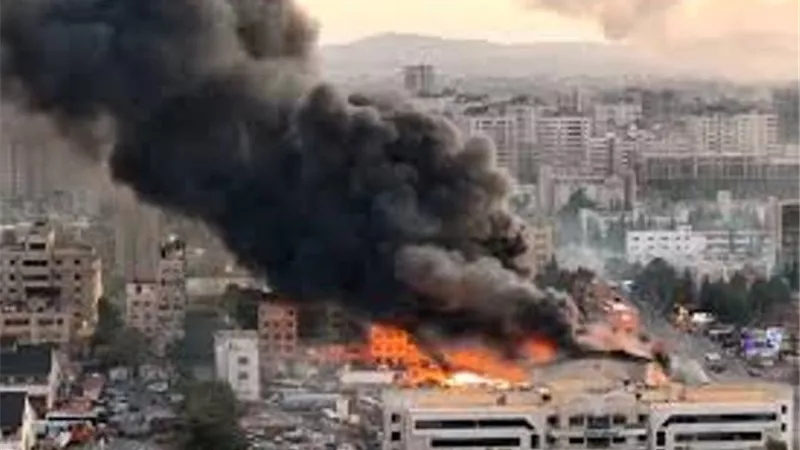القاهرة الإخبارية: قصف إسرائيلي على موقعين قرب العاصمة دمشق
