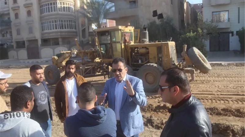 عبد اللاه يتفقد مشروعات البنية التحتية بالعاشر من رمضان