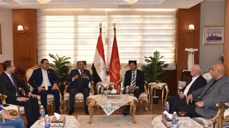 وزير الشباب ومحافظ بورسعيد استعرضا ماتم باستاد المصرى الجديد