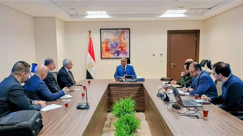 الإسكان تبحث مع ممثلي أحد التحالفات العالمية المتخصصة في تنفيذ مشروعات المرافق أوجه التعاون