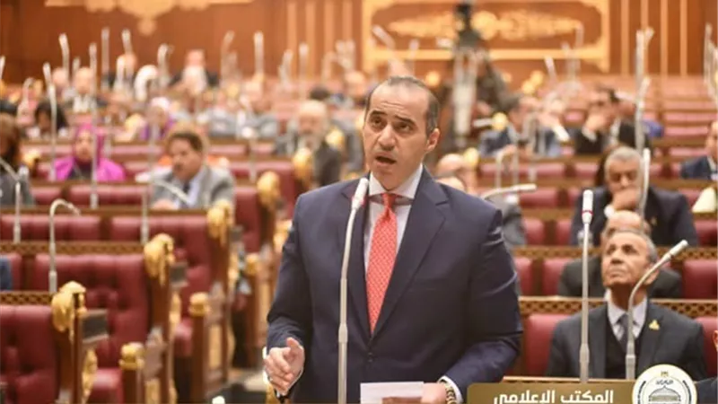 فوزى: تأجيل بعض الإزالات يراعى الظروف الاقتصادية والاجتماعية