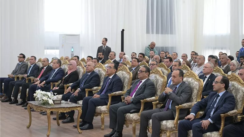 مدبولي يفتتح فعاليات الطرح الأول لمصانع كاملة التجهيزات للمستثمرين