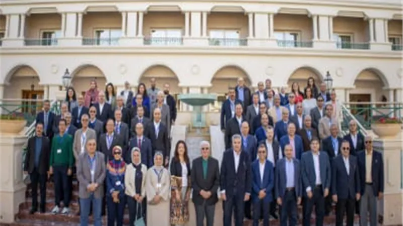 رئيس جامعة حلوان يشارك في فعاليات برنامج القيادات الجامعيةالمصرية