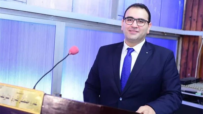 أحمد كمال مديرا لمستشفيات سوهاج الجامعية