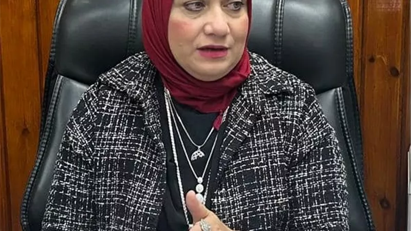 مدير تعليم مطروح تناقش خطة عمل المرحلة المقبلة للعملية التعليمية