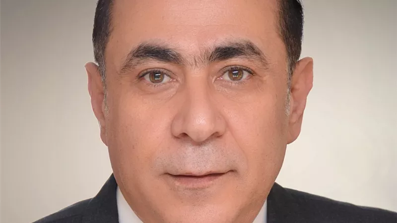 الدسوقى يناقش 