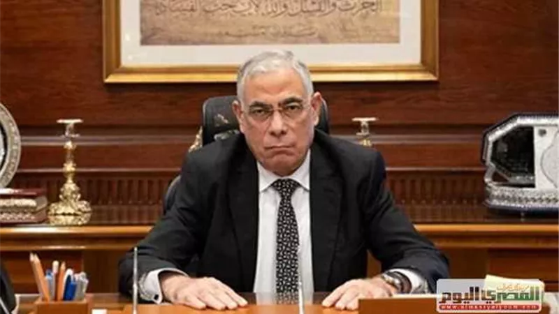 النيابة العامة تُجري تفتيشا لقسم شرطة حلوان