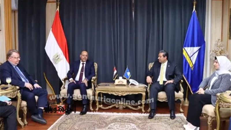 محافظ دمياط يستقبل وزير العمل
