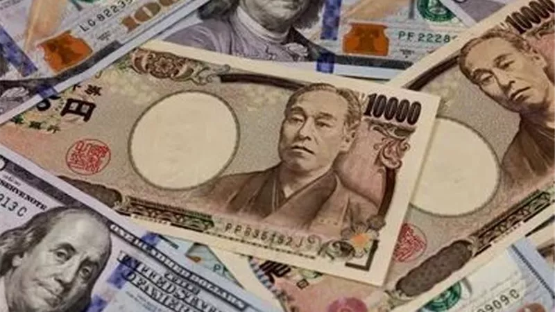 الين يصعد مع تضخم أسعار الجملة باليابان وترقب بيانات أميركية