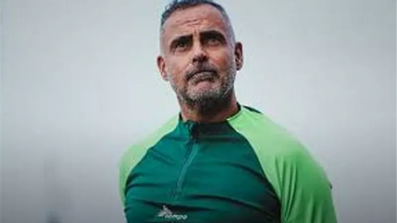 جوميز يغادر مقر نادي الزمالك