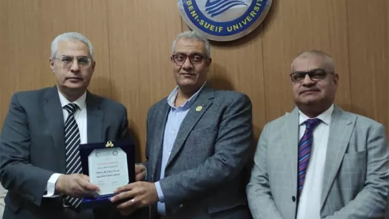 الجامعه تكريم مؤسسة نهضة بني سويف