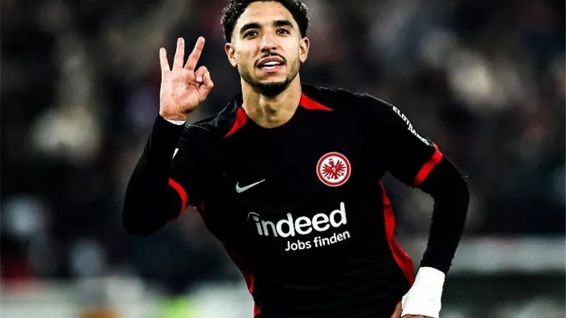 مرموش ينافس على جائزة لاعب الشهر بالدوري الألماني
