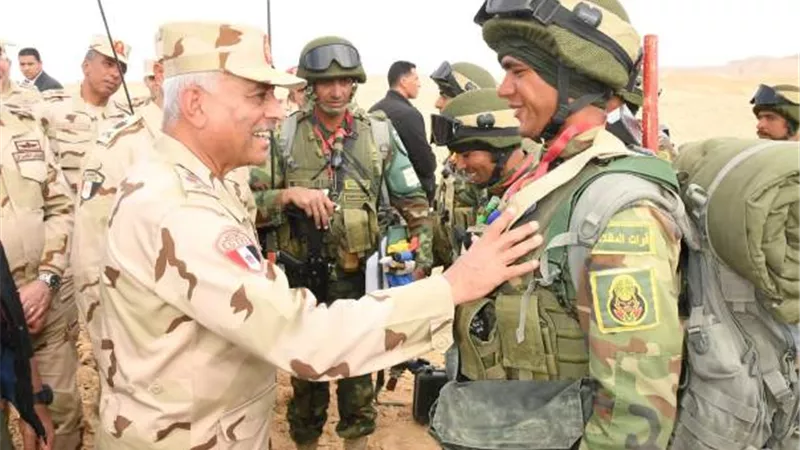 الفريق أول عبدالمجيد صقر: رجال القوات المسلحة هم نبتٌ من هذه الأرض