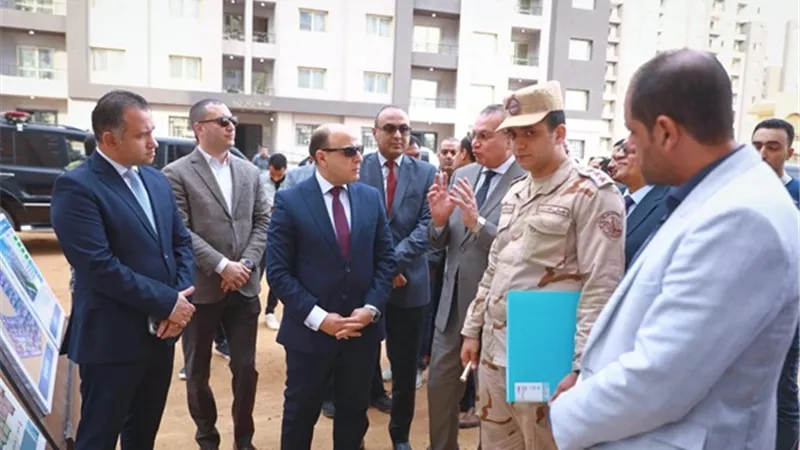 محافظ كفرالشيخ يتفقد مشروع الـ 109 عماره بأبراج التنمية الحضرية