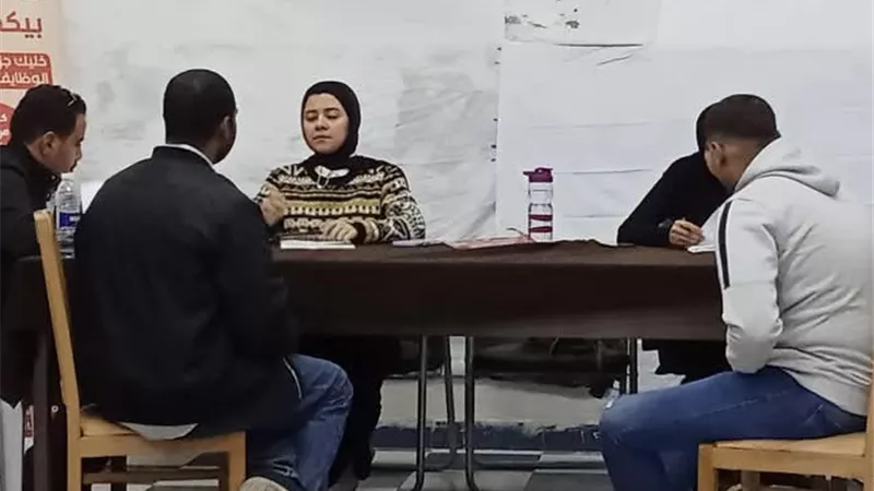 يــوم مفتــوح للتــوظيف لشباب بنى سويف