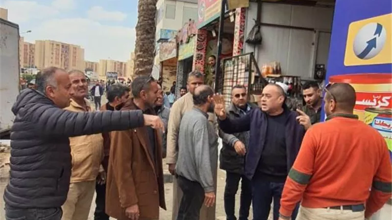 جهاز بدر يضرب بيد من حديد على المخالفات بالتعاون مع شرطة المرافق.. صور