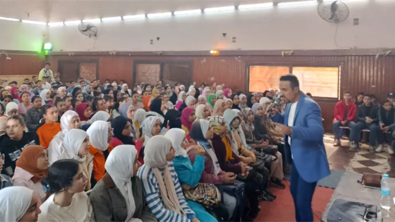 وزارة الشباب تصل بالقافلة التعليمية الـ ٨ لمحافظة المنيا