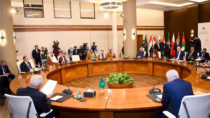 مصر والأردن تطالبان إسرائيل بسحب قواتها من المنطقة منزوعة السلاح بحدود سوريا