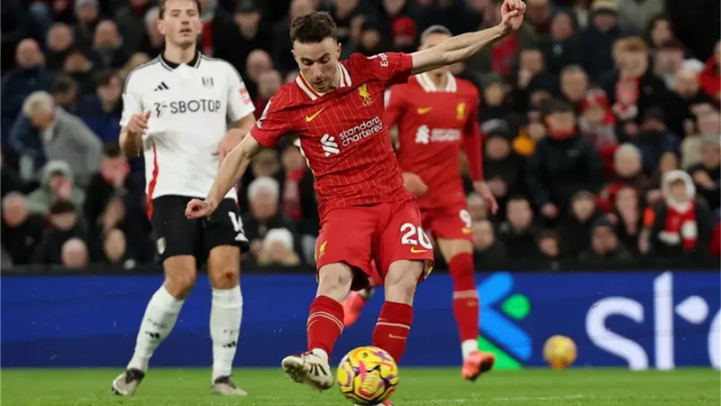 ترتيب الدوري الإنجليزي بعد تعادل ليفربول وفولهام