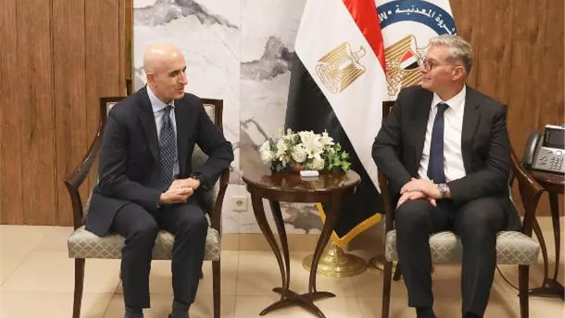 وزير البترول يبحث مع رئيس ميدتيرا انرجى الكندية خططها المستقبلية