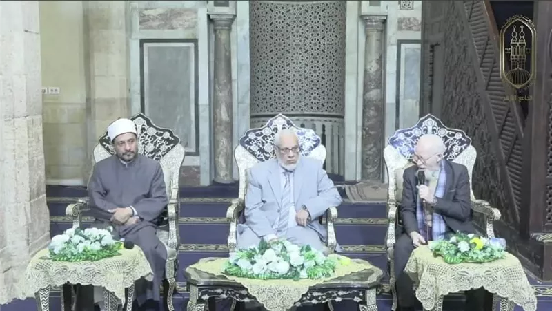 علماء الأزهر يوضحون الحكمة من نشأة النبي ﷺ يتيما