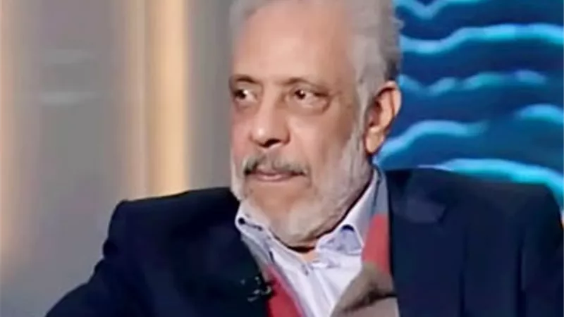 أشرف زكي يكشف تطورات الحالة الصحية للفنان نبيل الحلفاوي
