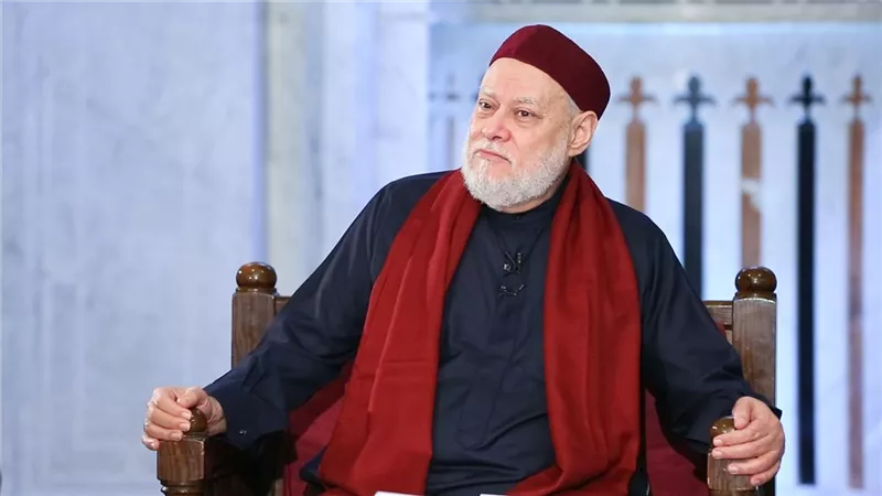 النعمة ليست مقياسًا للحق تُعطى للمؤمن والكافر..د.علي جمعة يوضح