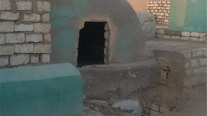 حبس لصوص المقابر فى ببا