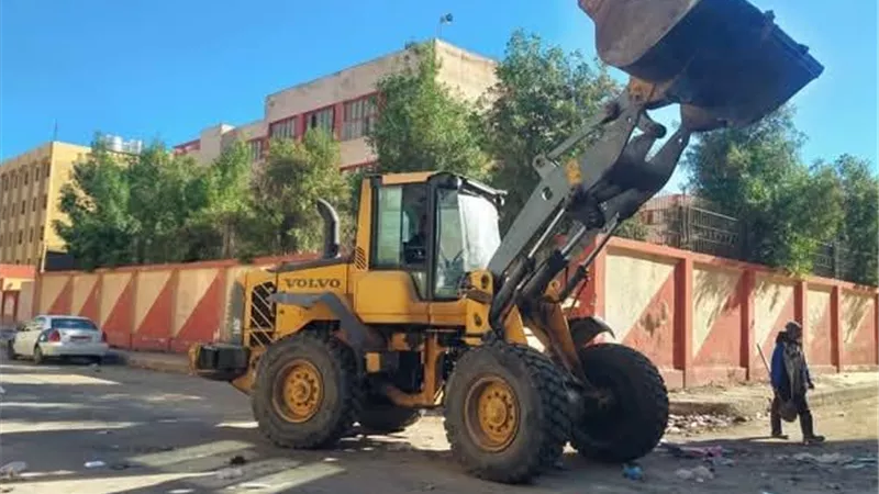 أحياء بورسعيد بالضواحى والمناخ والزهور نظيفة على مدار اليوم