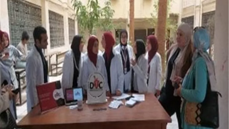قسم الأدوية بصيدلة حلوان ينظم نشاط محاكاة مركز المعلومات الدوائية