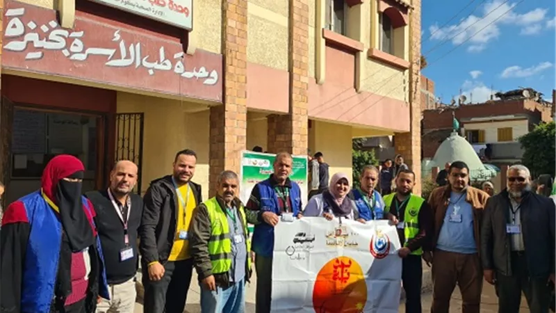 علاج ٨٥٤ بقافلة خنيزة بكوم حماده