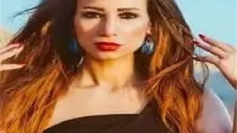 غادة طلعت تنتهى من 