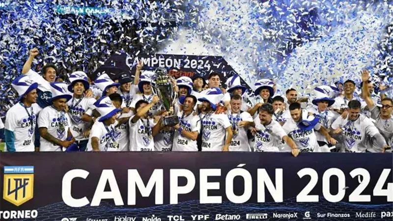 فيليز سارسفيلد بطل الدوري الأرجنتيني للمرة الـ11 في تاريخه