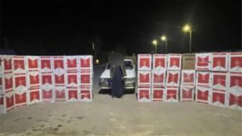 ضبط عاطلين بـ27 ألف علبة سجائر مجهولة في مطروح