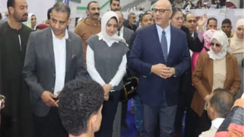 محافظ القليوبية يفتتح الملتقى التوظيفي ببنها