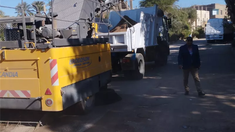 رفع ١١٥ طن مخلفات وتراكمات بالزينية شمال الأقصر