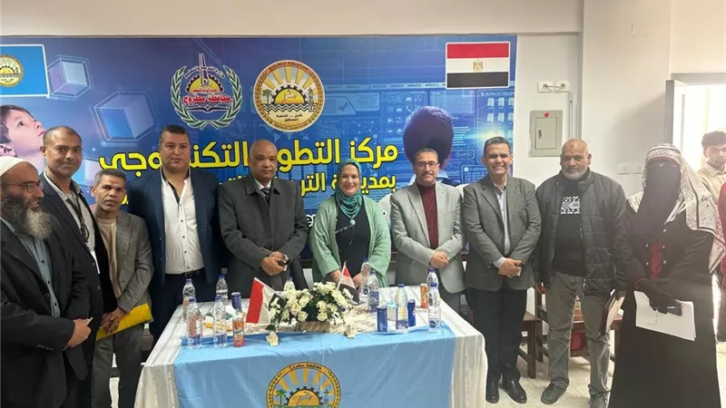مدير تعليم مطروح تتفقد معرض العلوم والتكنولوجيا ISEF