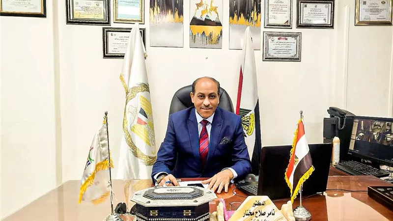 ضبط طن ونصف دهانات وأسمدة زراعية مدعمة بمخزن غير مرخص بالأقصر