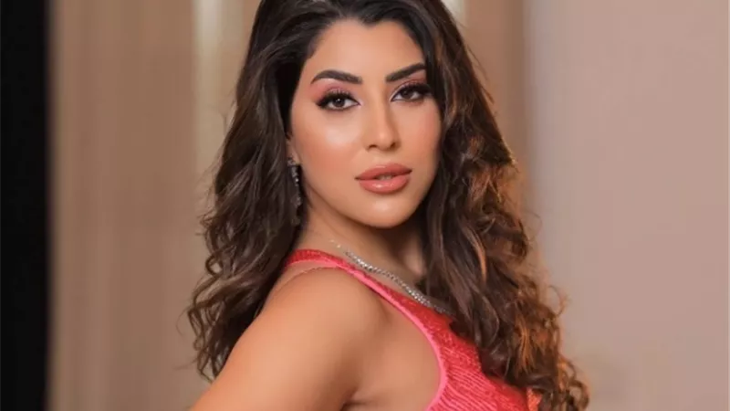 أيتن عامر تهنئ أبطال وفريق عمل فيلم 