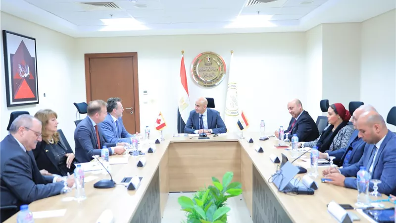 وزير التعليم يبحث مع التعاون مع سفير كندا بالقاهرة