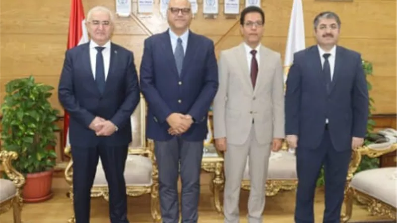 رئيس جامعة بنها ومحافظ القليوبية يبحثان التعاون مع سفير أذربيجان