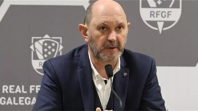 رسميًا.. رافائيل لوزان يفوز برئاسة الاتحاد الإسباني لكرة القدم