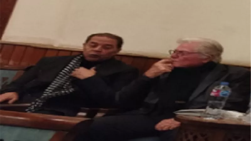 بالصور..حسين فهمى ومدحت وثروت والحجار فى عزاء زوج لمياء زايد