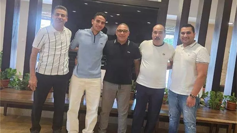 خبير لوائح : عقد إعارة ثنائي إنبي للزمالك مخالف للوائح الـ«فيفا»