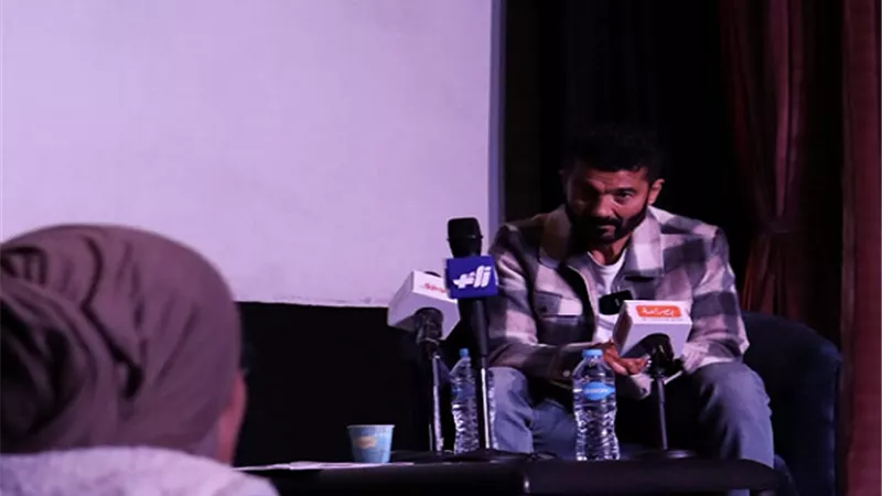 خالد النبوى ينصح الشباب الراغبين فى التمثل