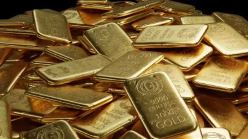 الذهب يتراجع قبيل قرار الفيدرالي بشأن أسعار الفائدة