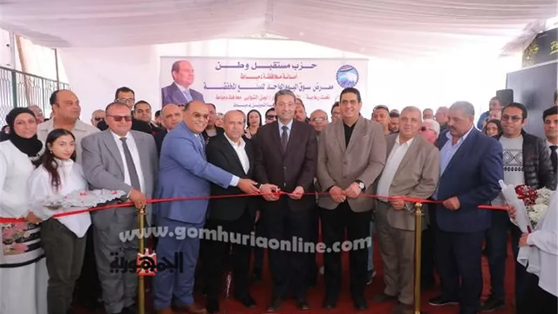 الشهابى يفتتح سوق اليوم الواحد للسلع الغذائية بالسنانية بتخفيض٣٠٪